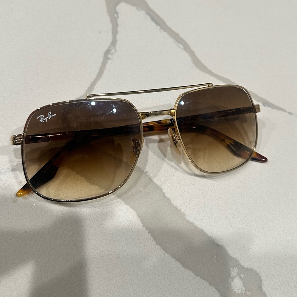 Ray ban sunglasses